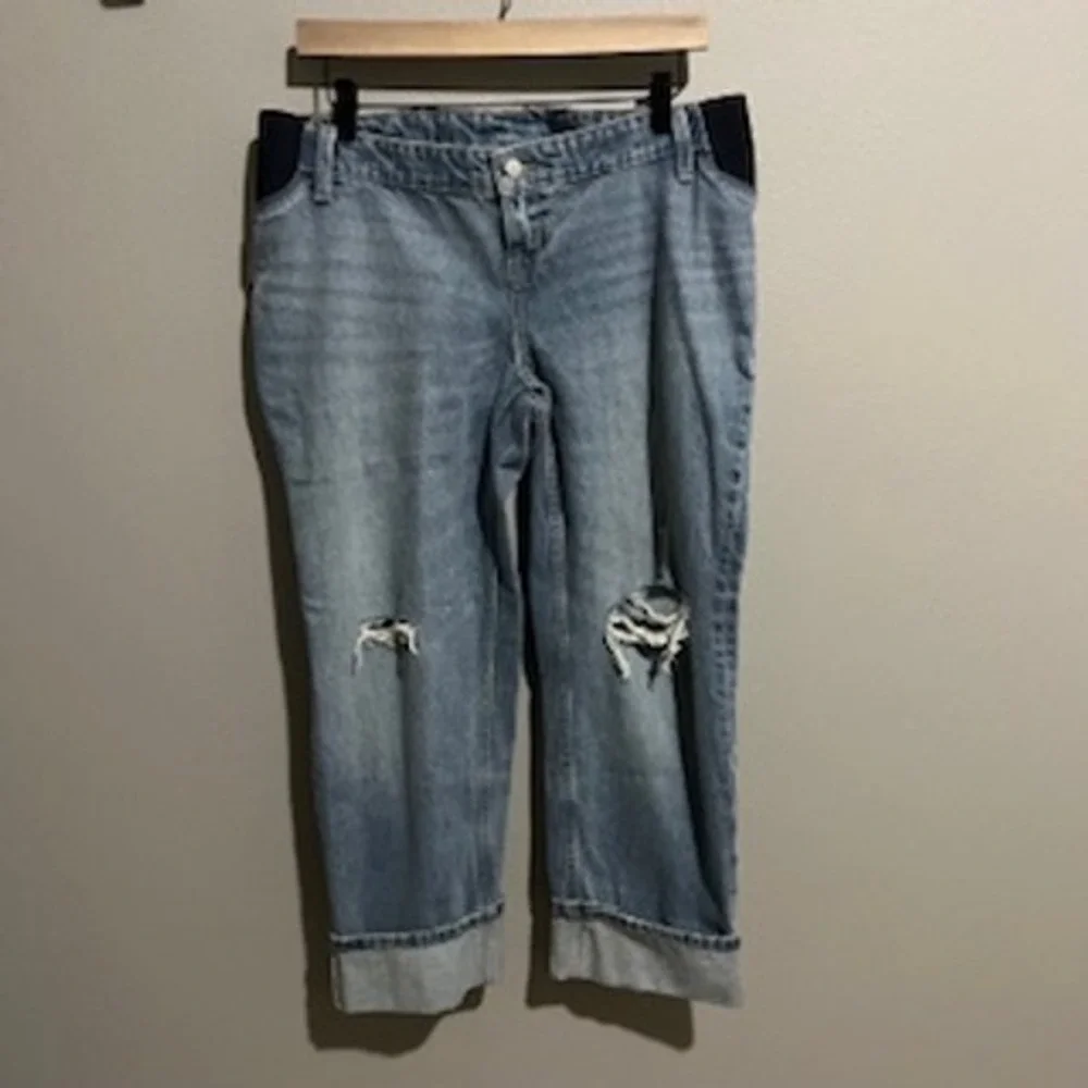 Isabel Maternity‎ by Ingrid & Isabel Cropped Vintage Straight Jeans Light Wash 6